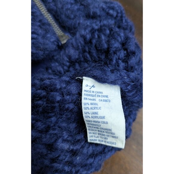 American Eagle Women's chunky Wool blend knit Sweater Vest blue &white Size S - Picture 9 of 9